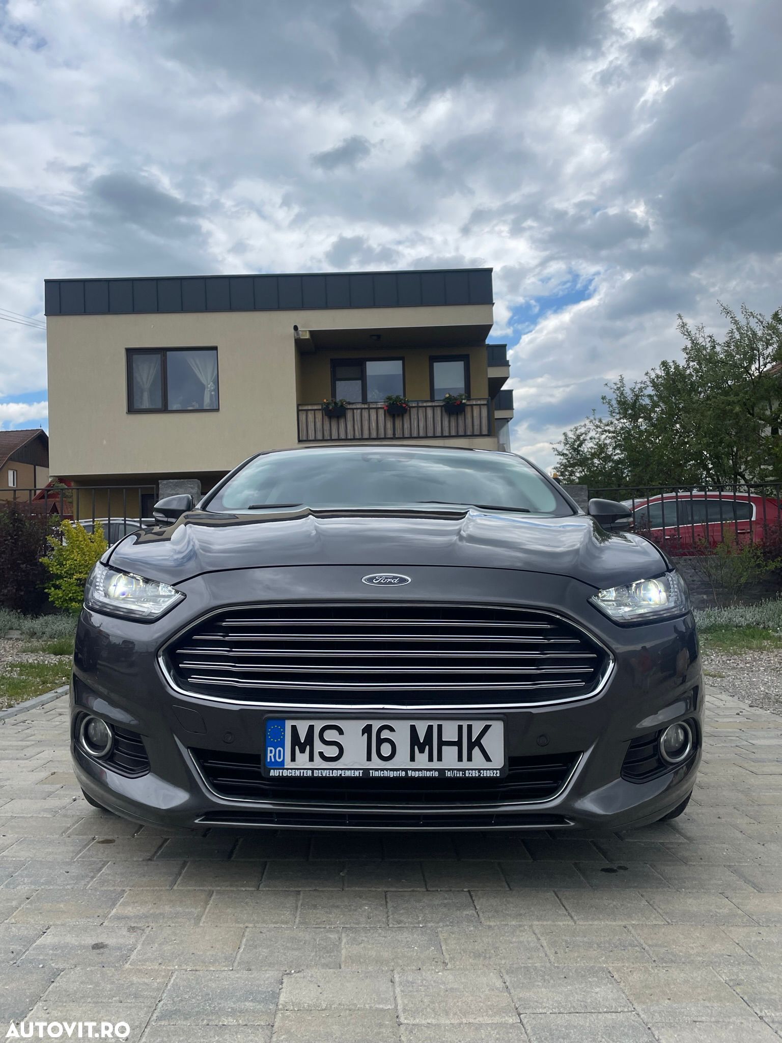 Ford Mondeo 2.0 TDCi Titanium - 1