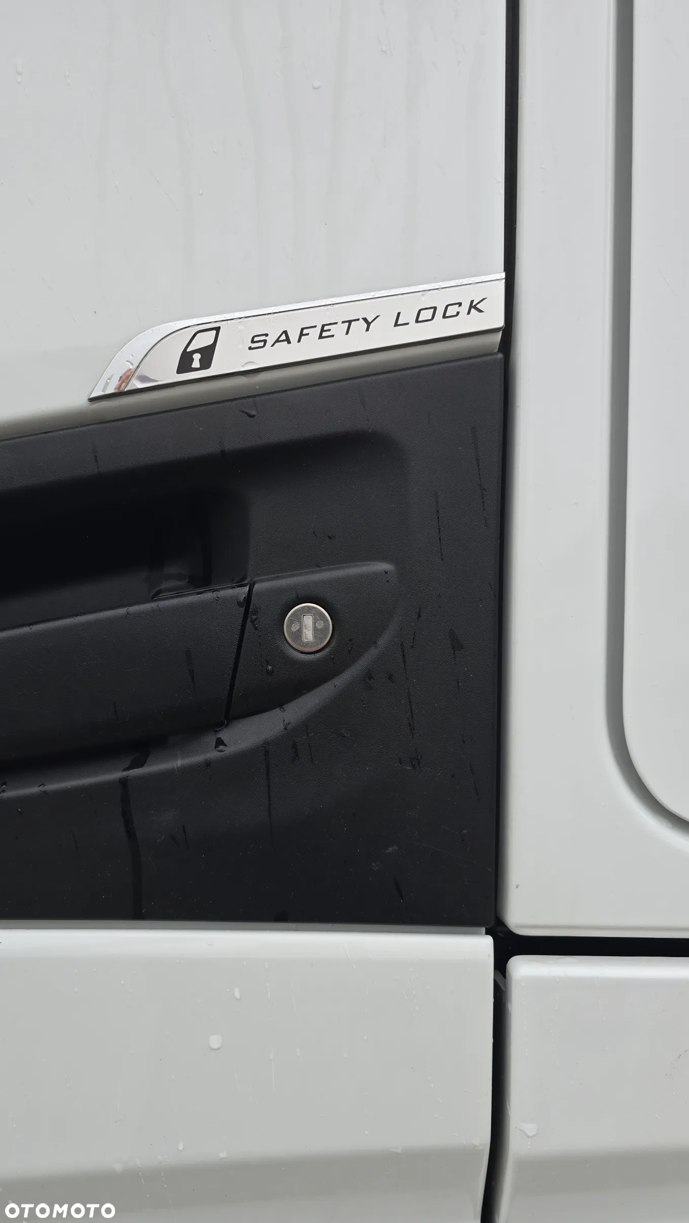 Iveco S-WAY 490 - 11