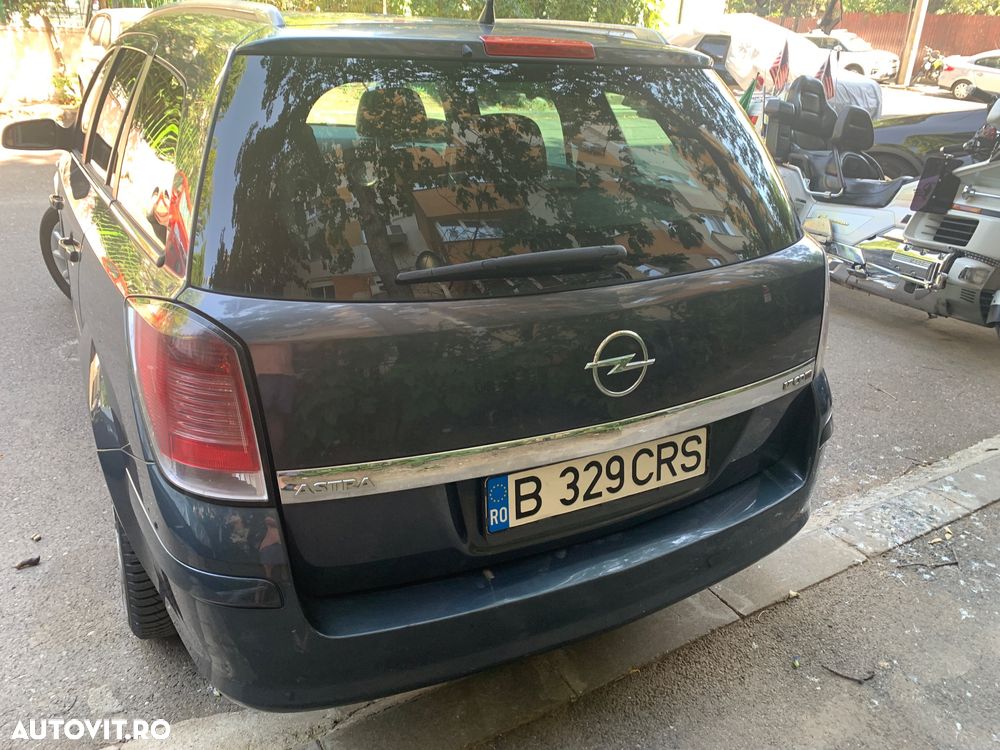 Opel Astra 1.7 CDTi Cosmo - 6
