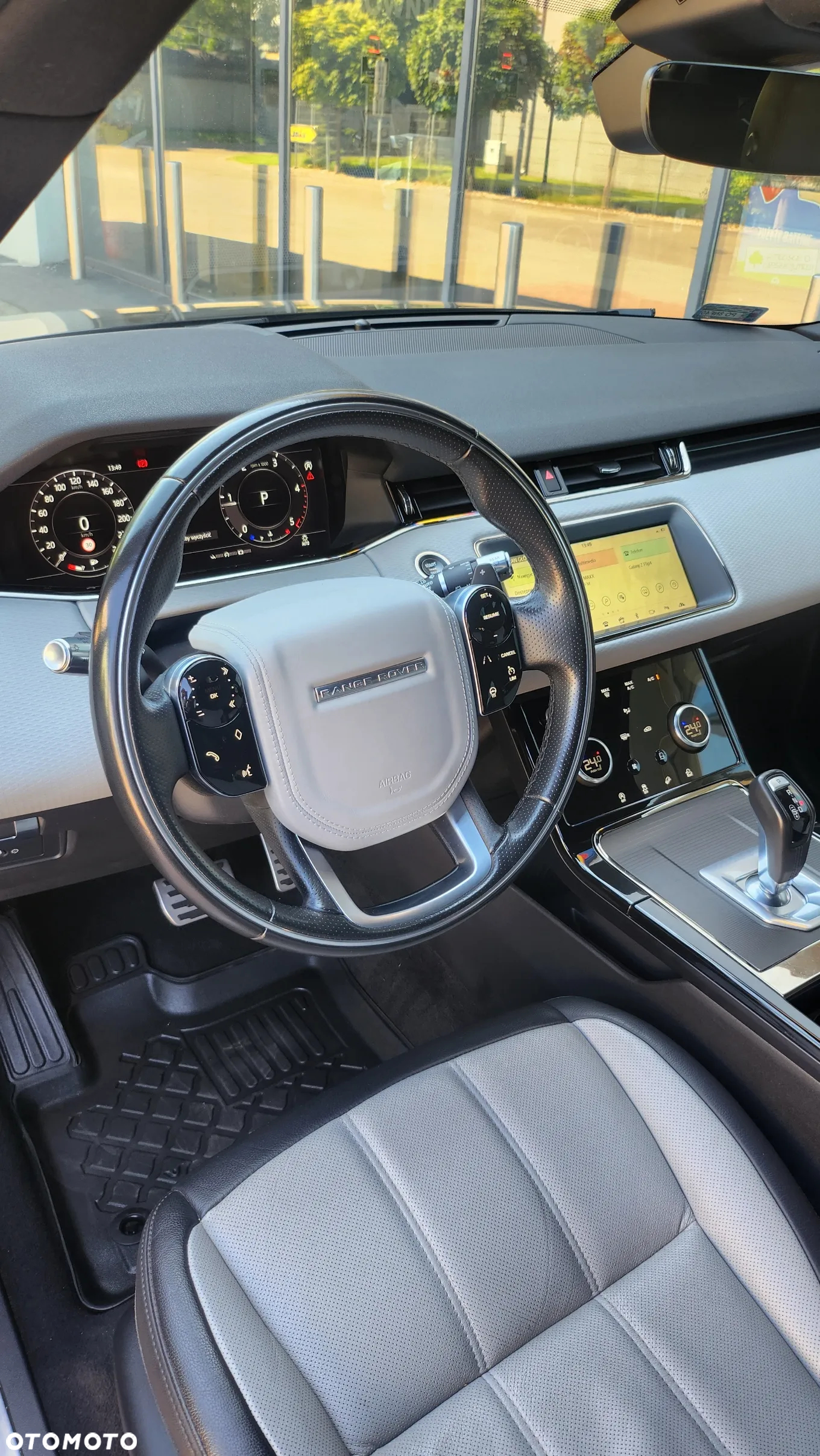 Land Rover Range Rover Evoque - 8