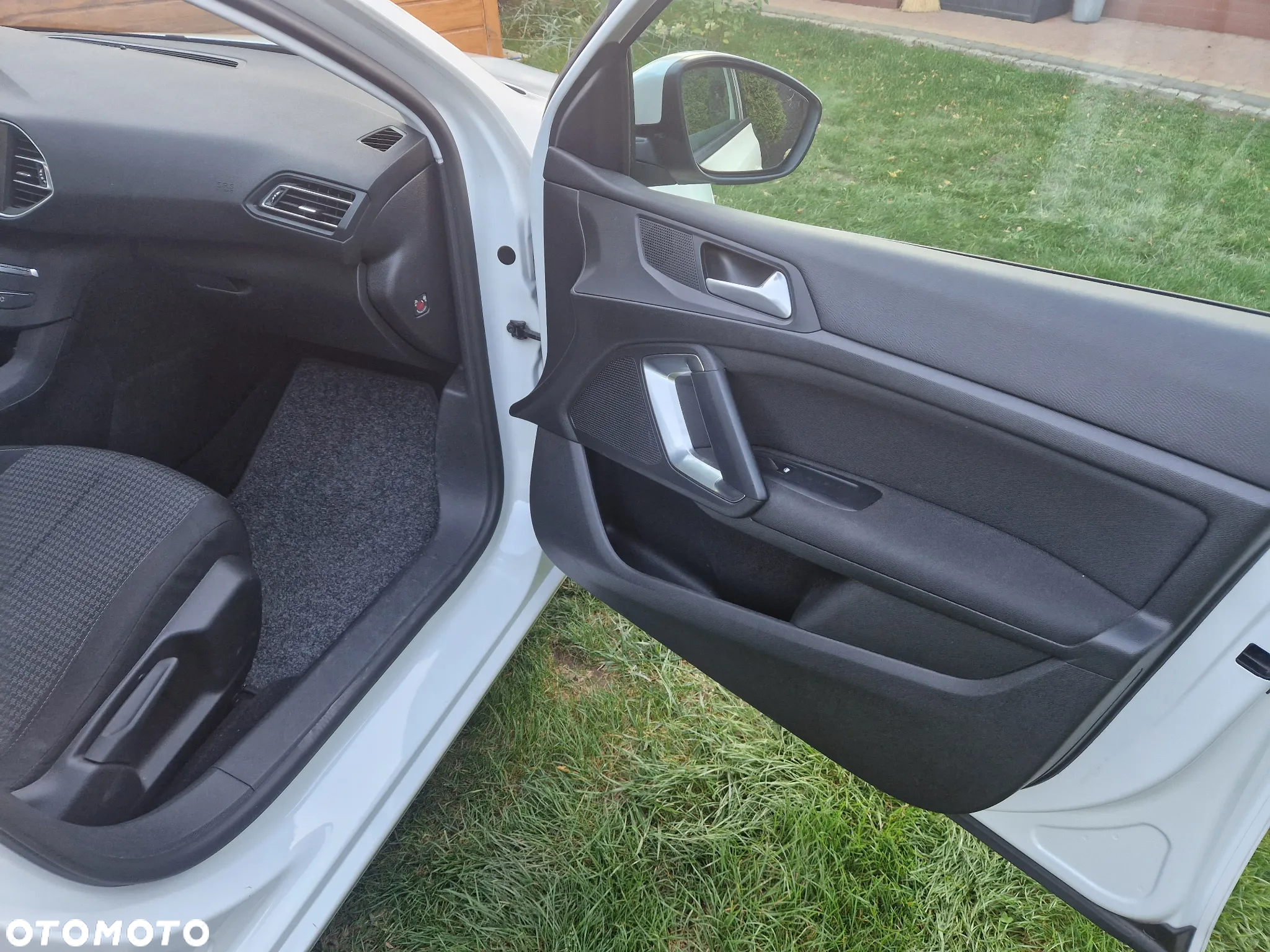 Peugeot 308 SW BlueHDi 120 Stop & Start Active - 33