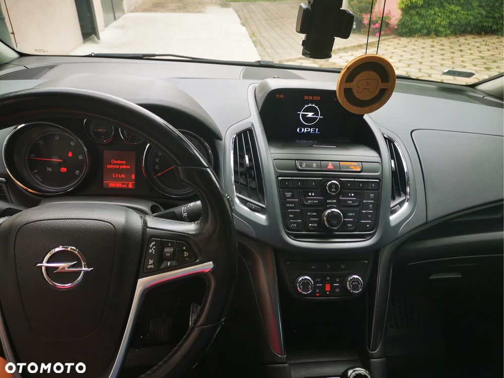 Opel Zafira - 3