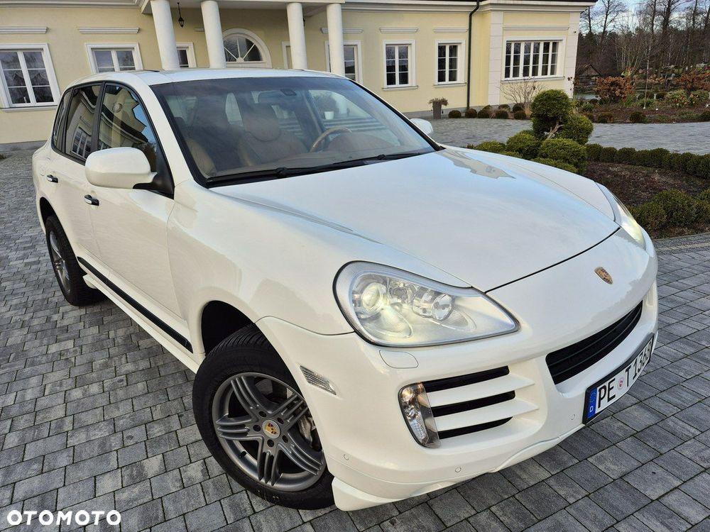 Porsche Cayenne - 10