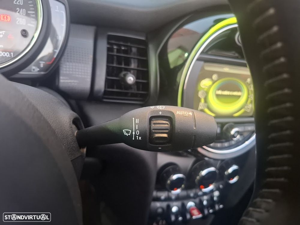 MINI Cabrio Cooper Essential - 31