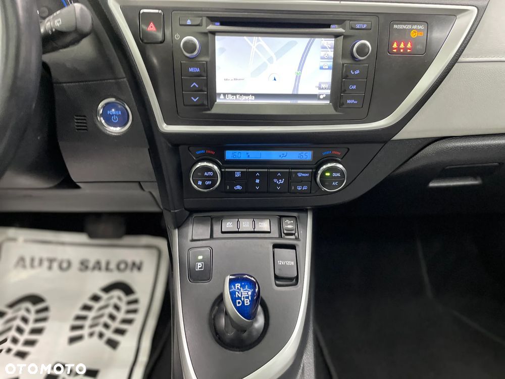 Toyota Auris - 36