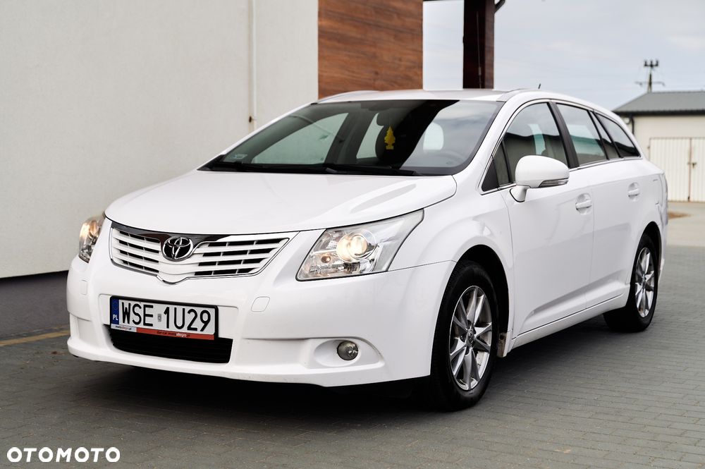 Toyota Avensis 2.0 D-4D Executive - 8
