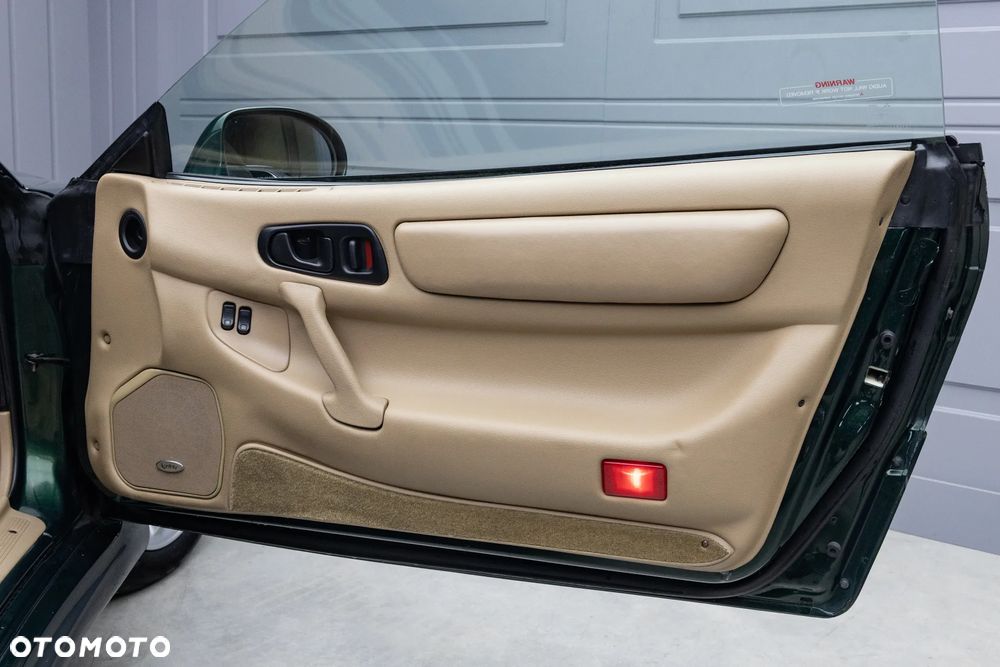 Mitsubishi 3000GT - 30