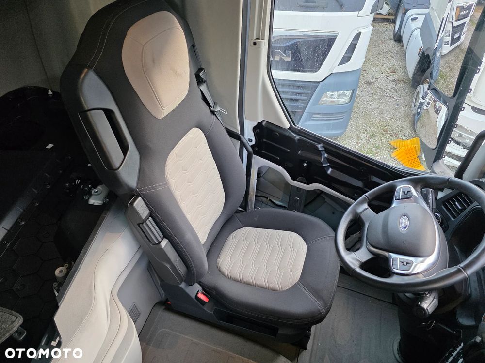 Ford F-MAX 500 Low Deck, Mega - 19