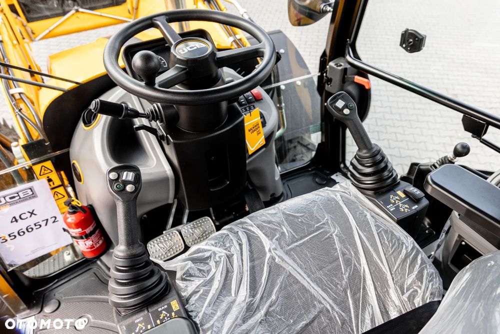 JCB 4CX PRO POWERSLIDE EH Dual Drive | Nowa | bez przebiegu | 110KM - 33