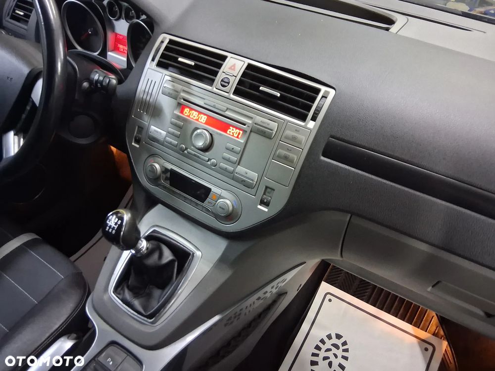Ford Kuga - 14