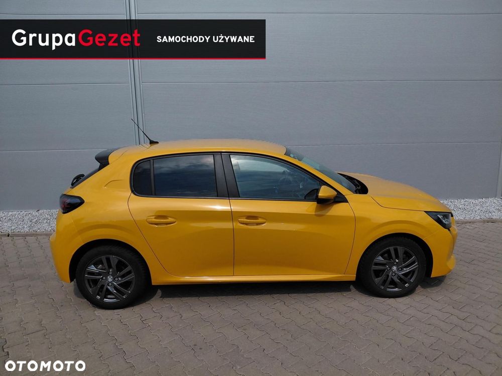 Peugeot 208 - 4