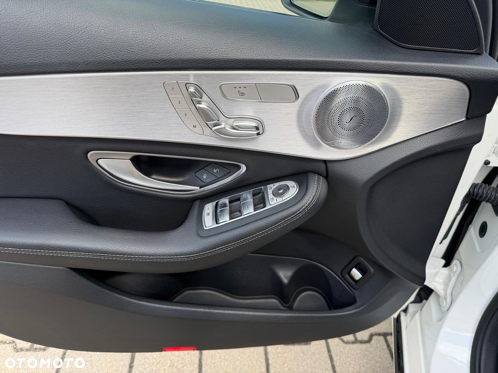 Mercedes-Benz Klasa C 200 7G-TRONIC Exclusive - 10
