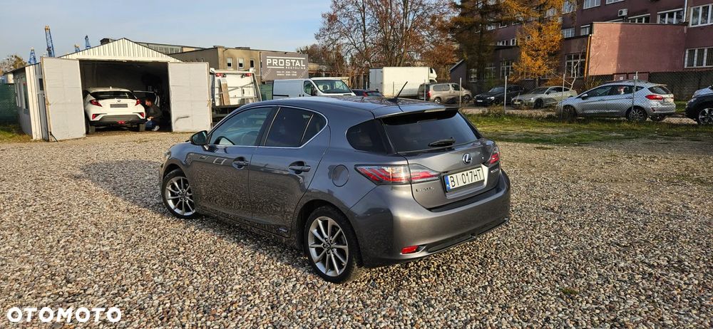 Lexus CT 200h Prestige - 4