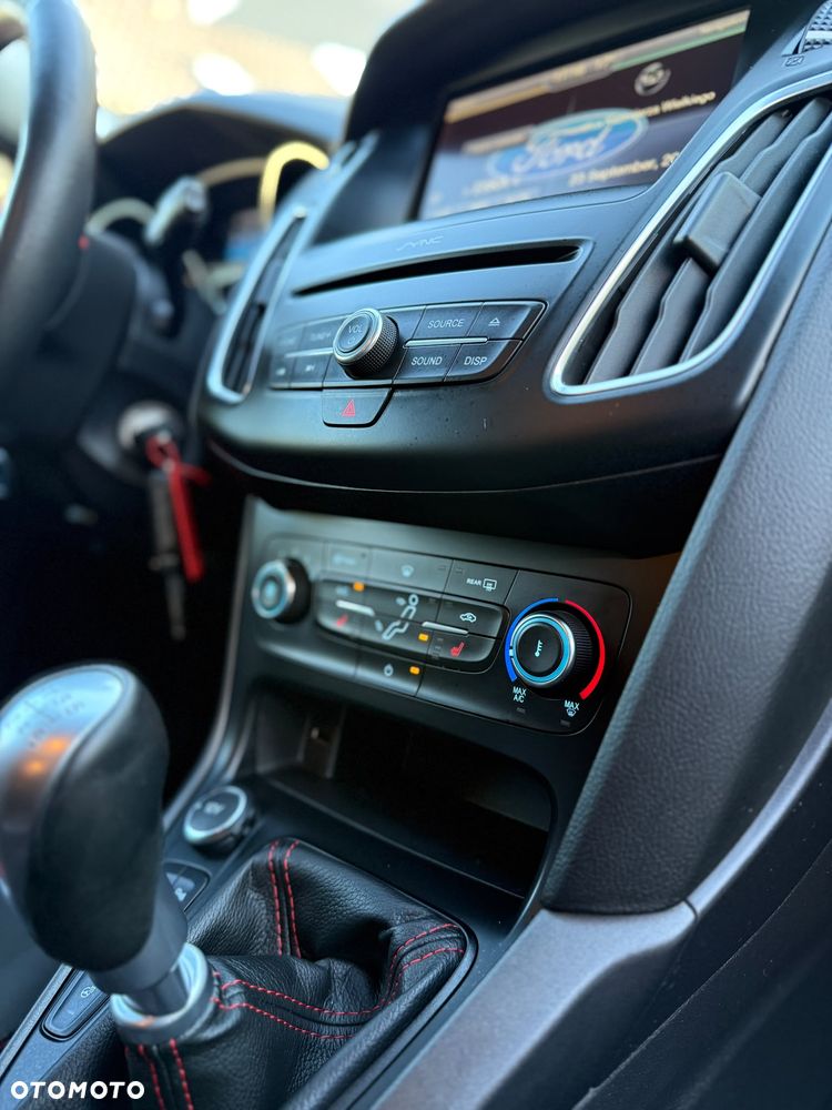Ford Focus 1.5 EcoBoost Start-Stopp-System Sport - 16