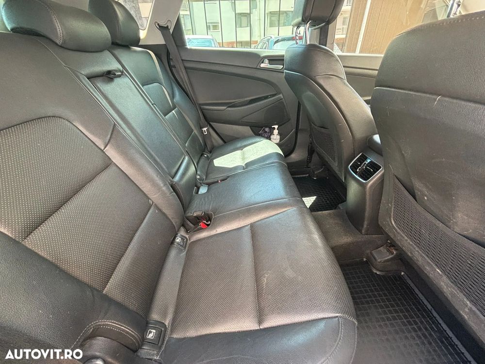 Hyundai Tucson - 12