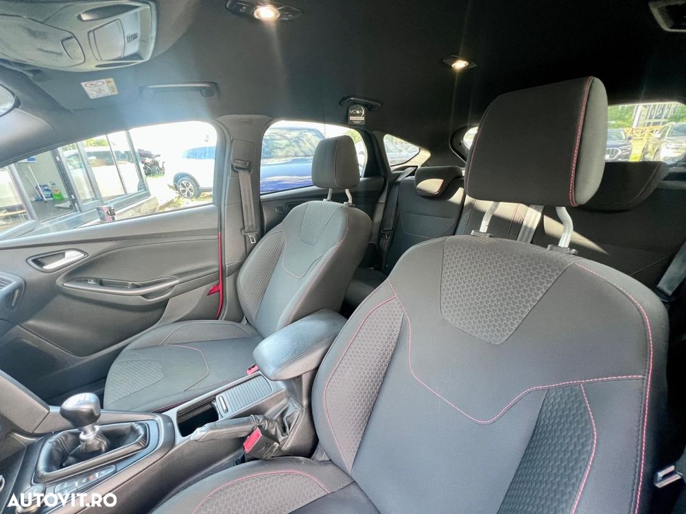 Ford Focus - 15