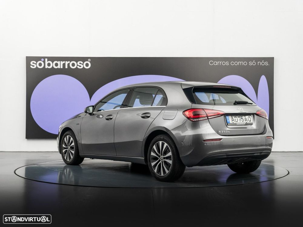 Mercedes-Benz A 250 e Style Plus - 4