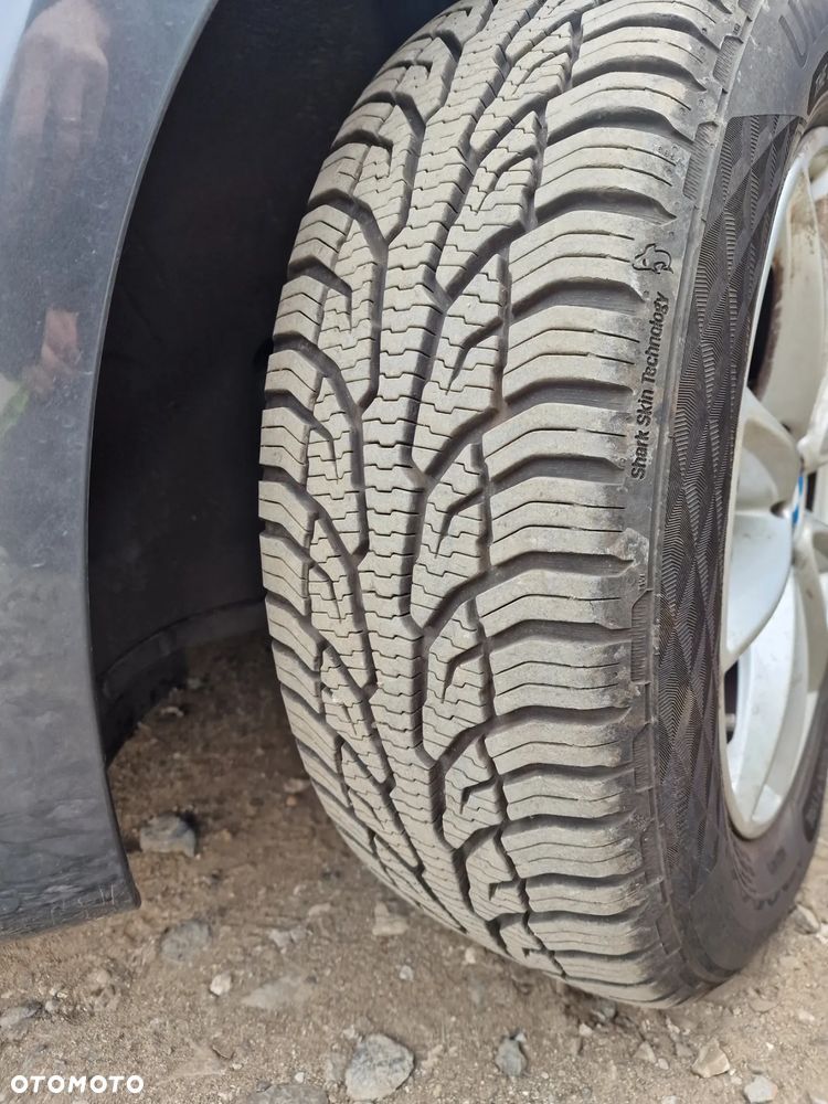 BMW Seria 2 216d - 24