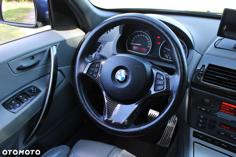 BMW X3 3.0i - 20