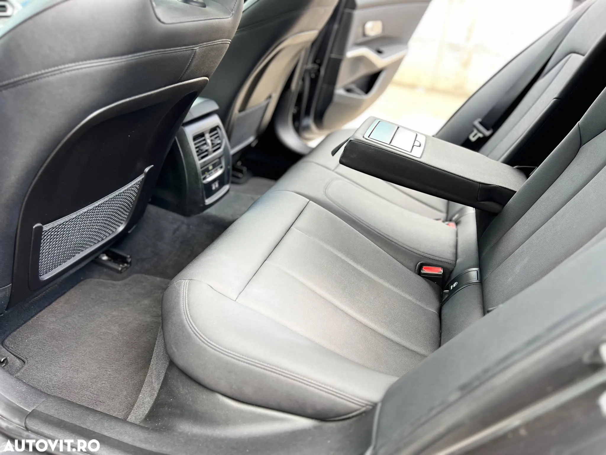 BMW Seria 3 330i Aut. Sport Line - 18