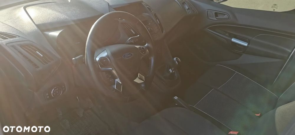 Ford Transit Connect - 8