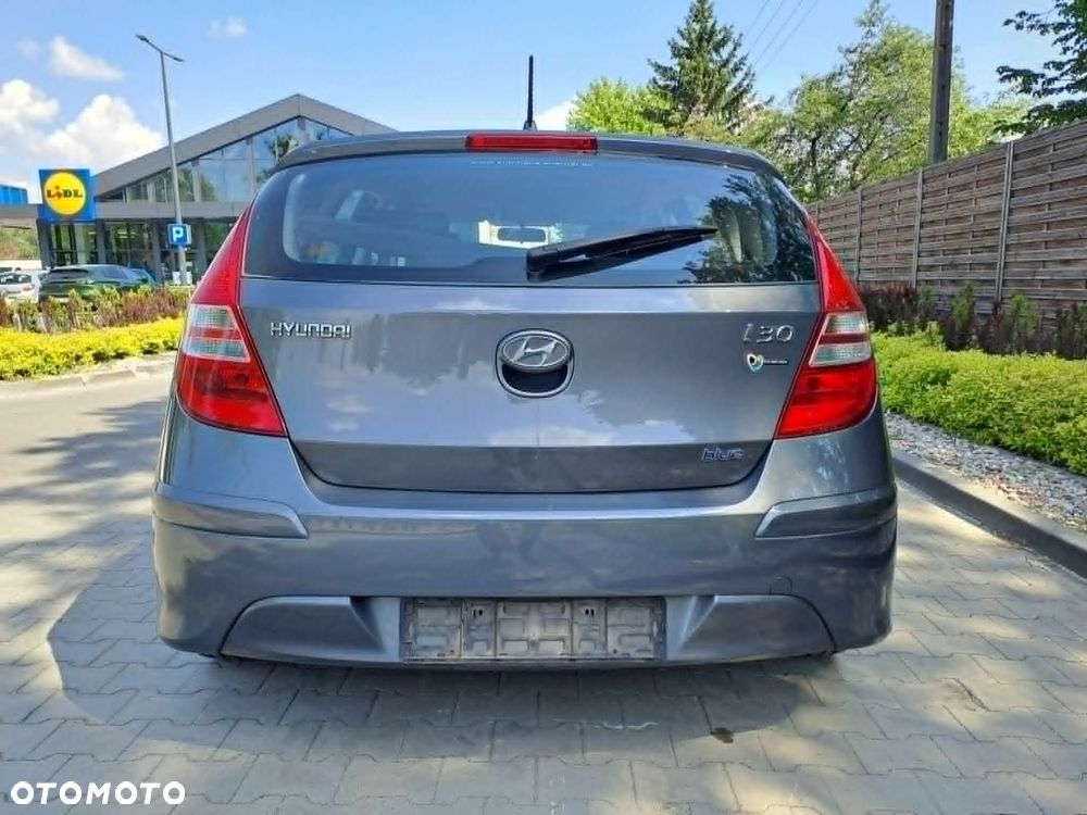 Hyundai i30 i30cw 1.4 UEFA EURO 2012 Edition - 4