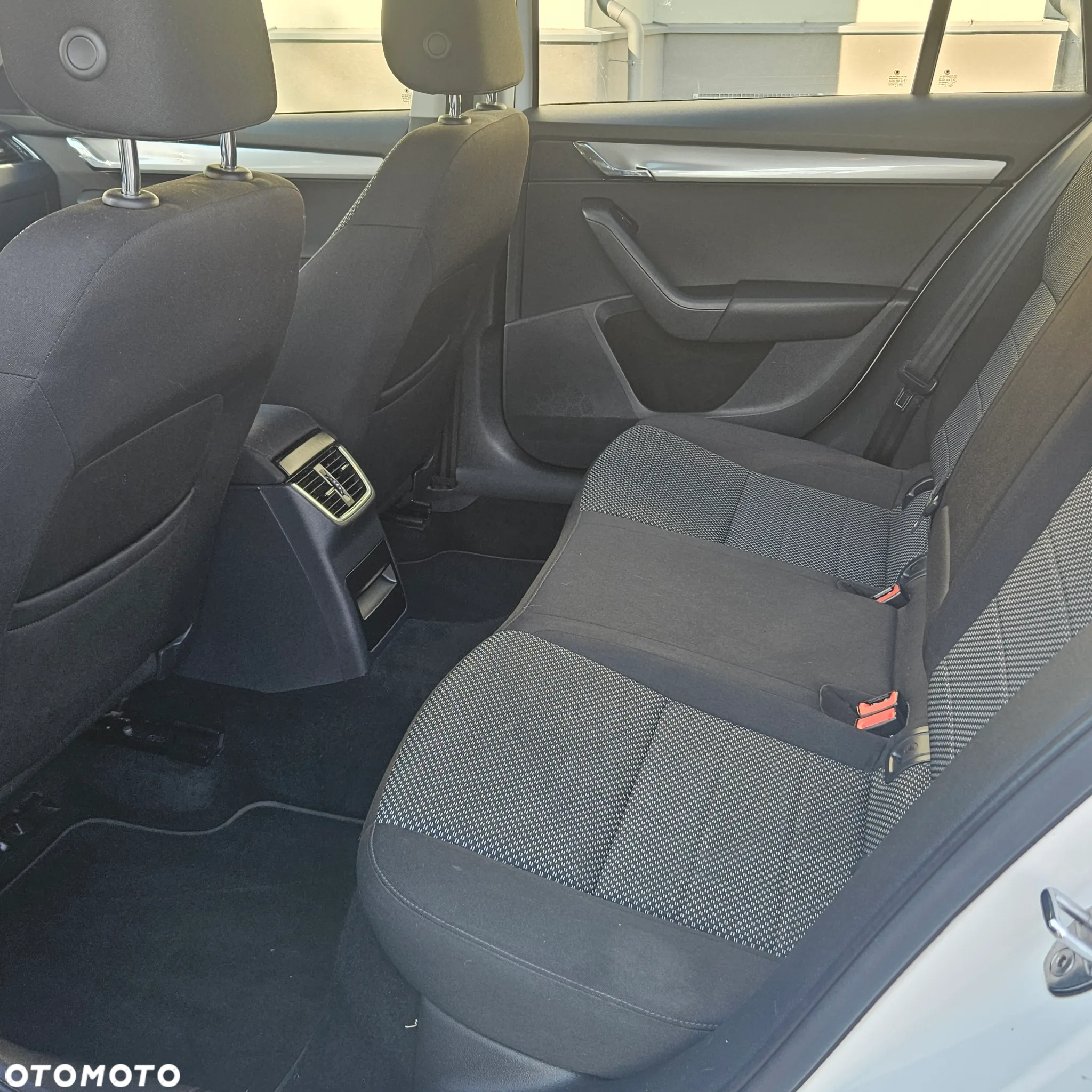 Skoda Octavia 1.6 TDI Edition - 7