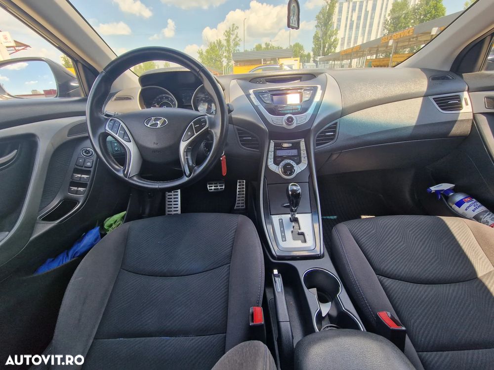 Hyundai Elantra 1.6 MPi Aut. Exclusive - 17