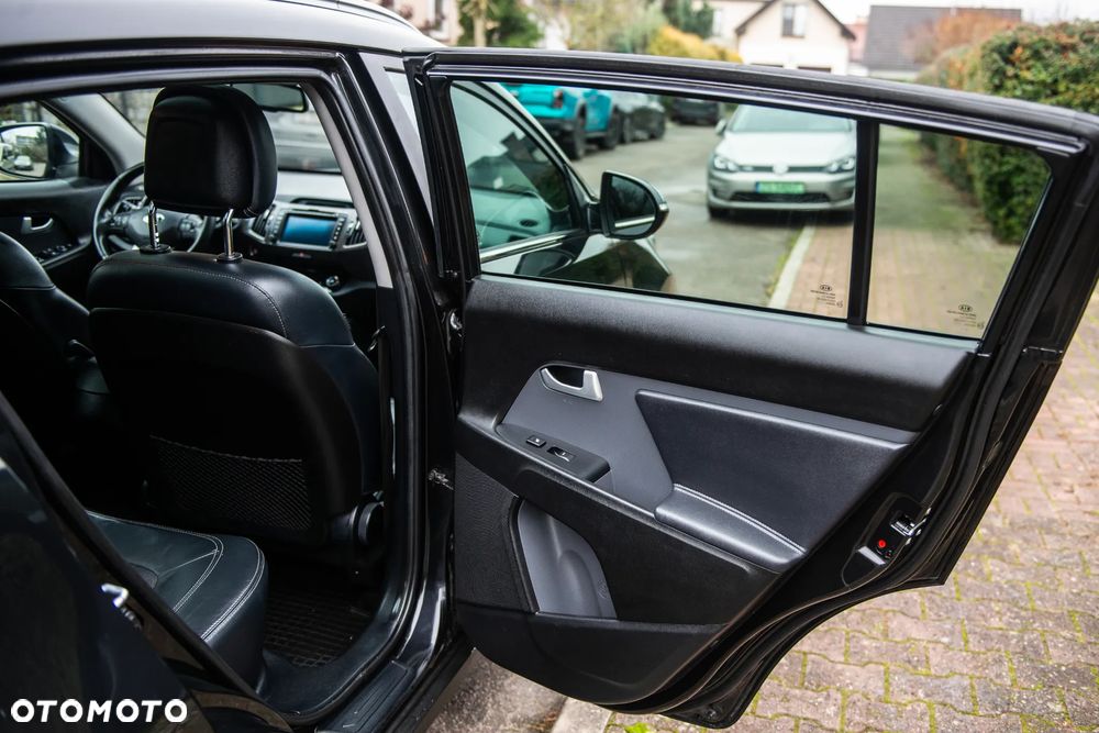 Kia Sportage 2.0 CVVT 2WD Vision - 24