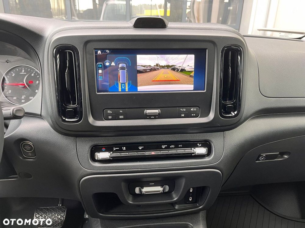 Mercedes-Benz Vito - 24
