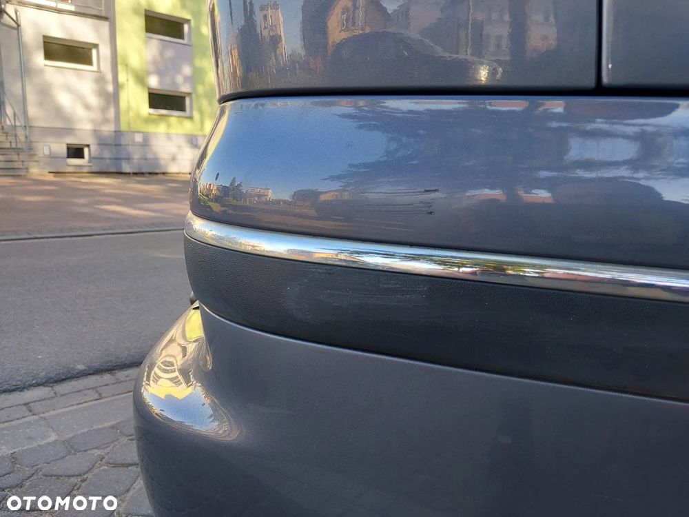 Volkswagen Sharan 2.0 TDI Comfortline - 23
