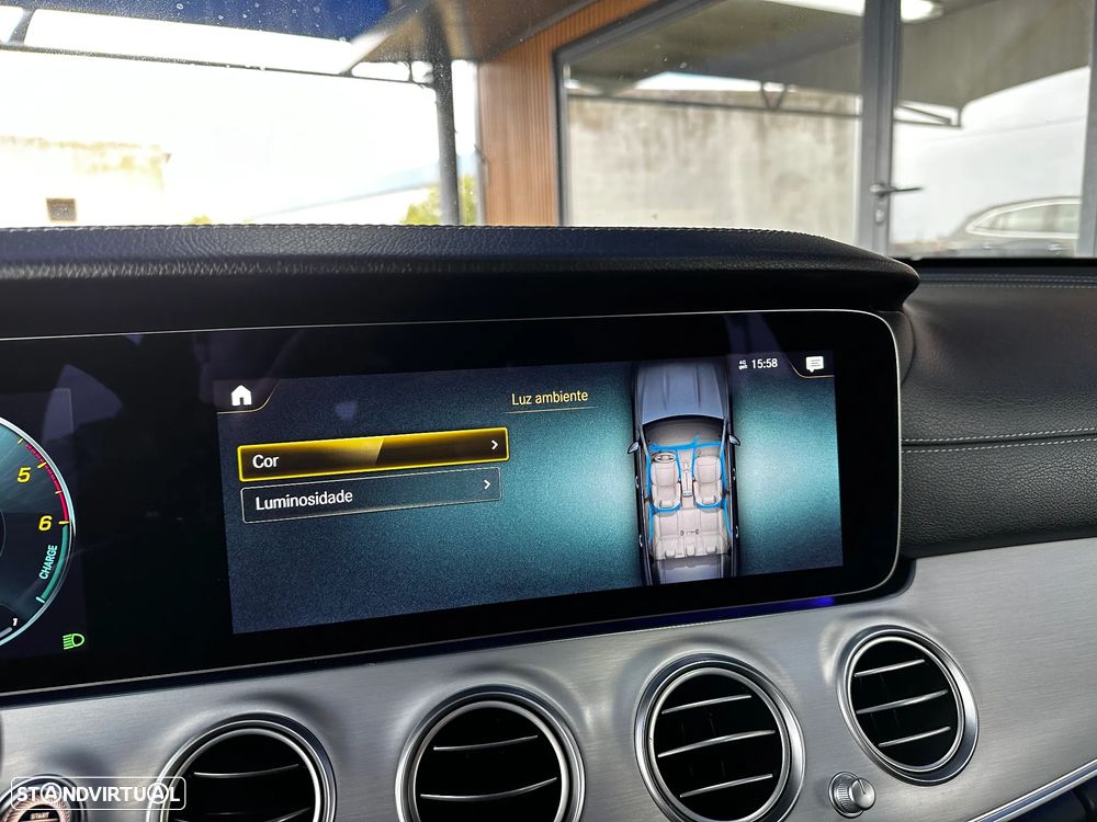 Mercedes-Benz E 300 de AMG Line - 32