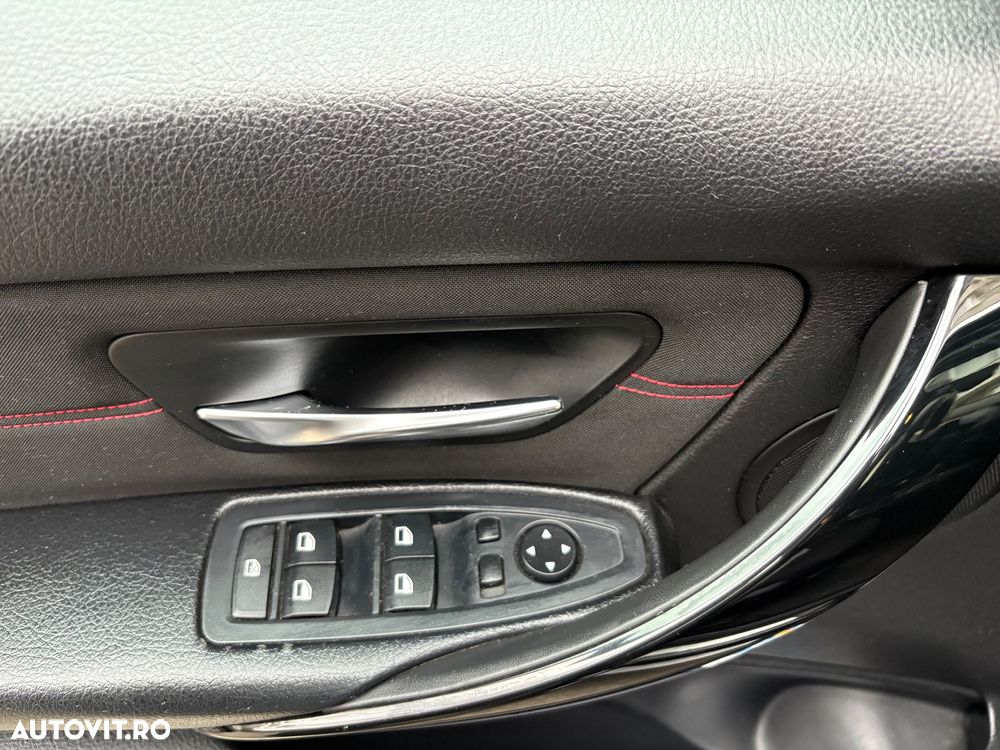 BMW Seria 3 320d xDrive - 12