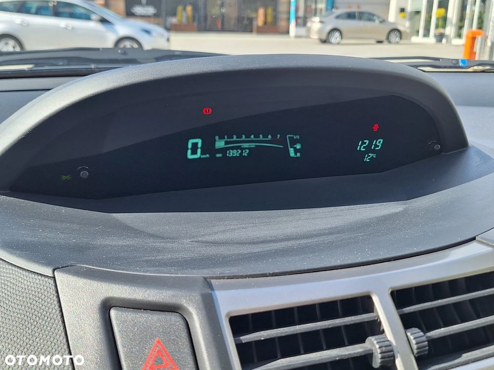 Toyota Yaris 1.0 VVT-i Life - 32