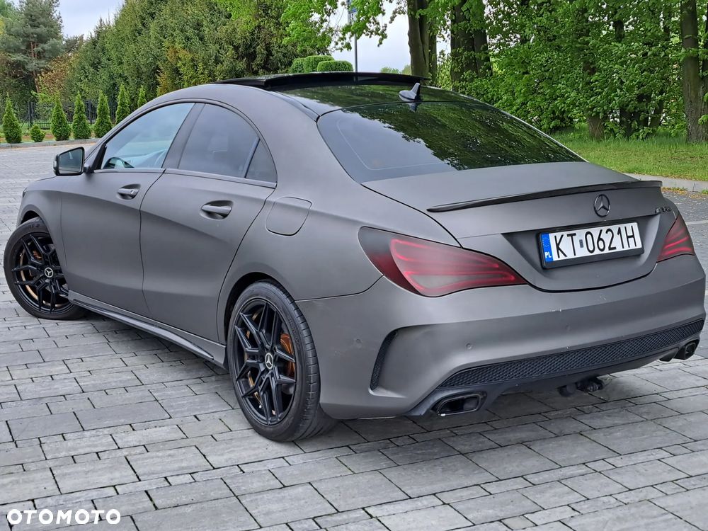 Mercedes-Benz CLA 220 CDI 7G-DCT AMG Line - 12