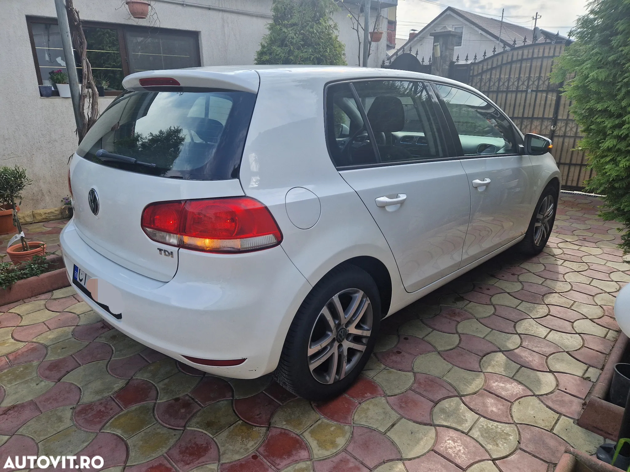 Volkswagen Golf 1.6 TDI BlueMotion Technology DPF Trendline - 5
