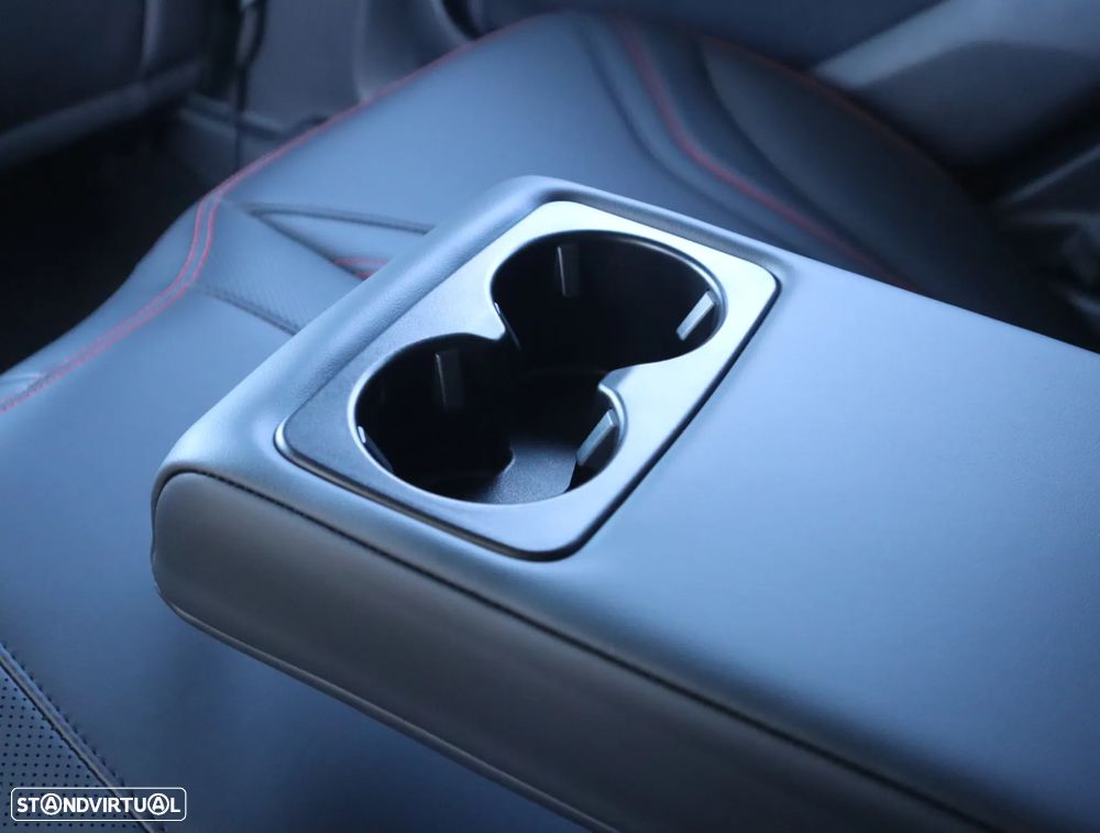 Ford Mustang Mach-E AWD PREMIUM - 27