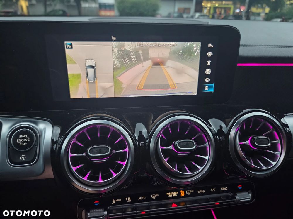 Mercedes-Benz GLB AMG 35 4-Matic - 23