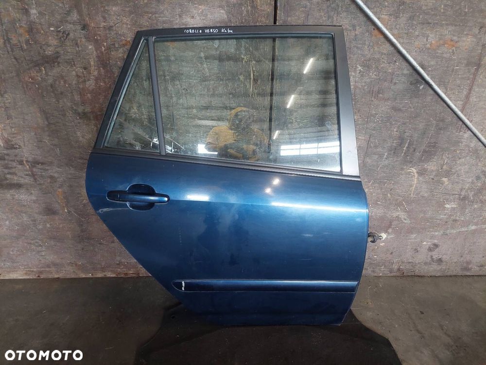 DRZWI KOMPLETNE PRAWY TYŁ TOYOTA COROLLA VERSO I - 1