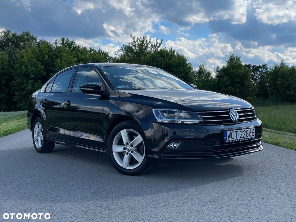 Volkswagen Jetta 1.2 TSI Comfortline - 1