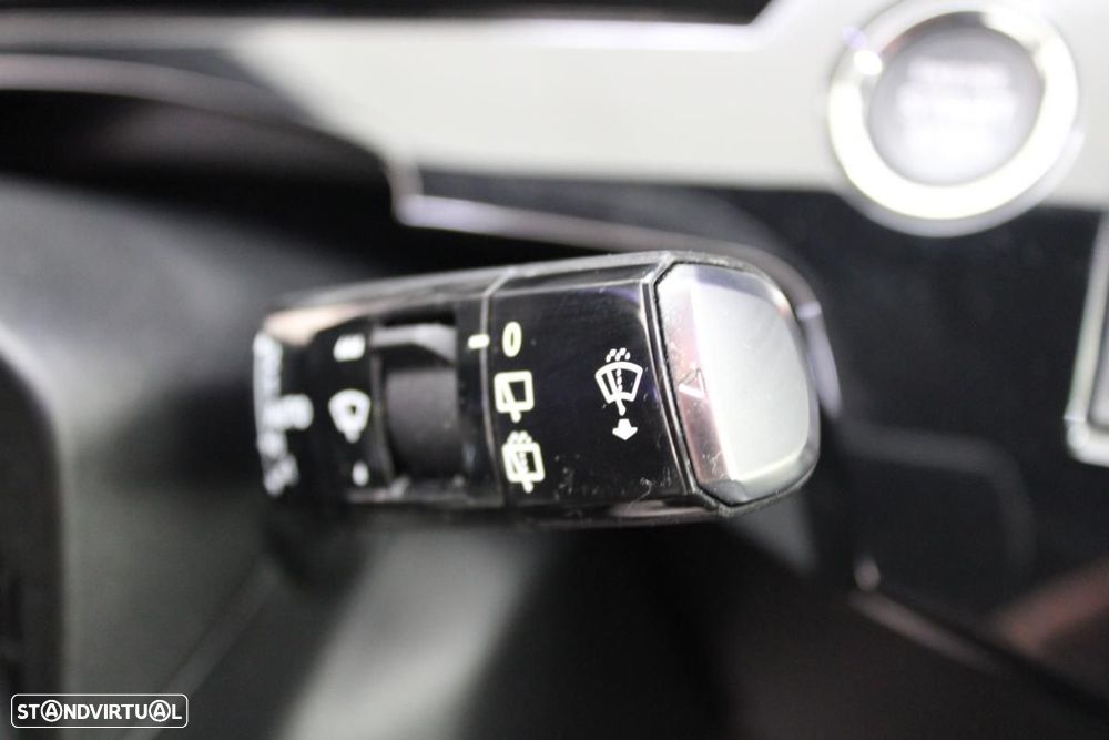 Peugeot E-5008 210 Allure Business - 22