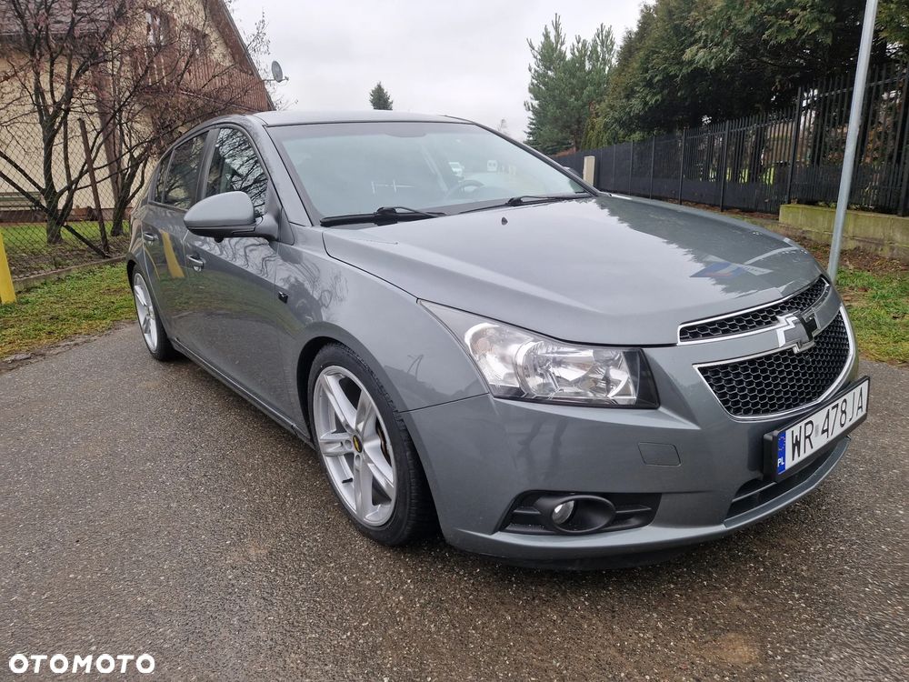 Chevrolet Cruze 1.6 LS+ - 2