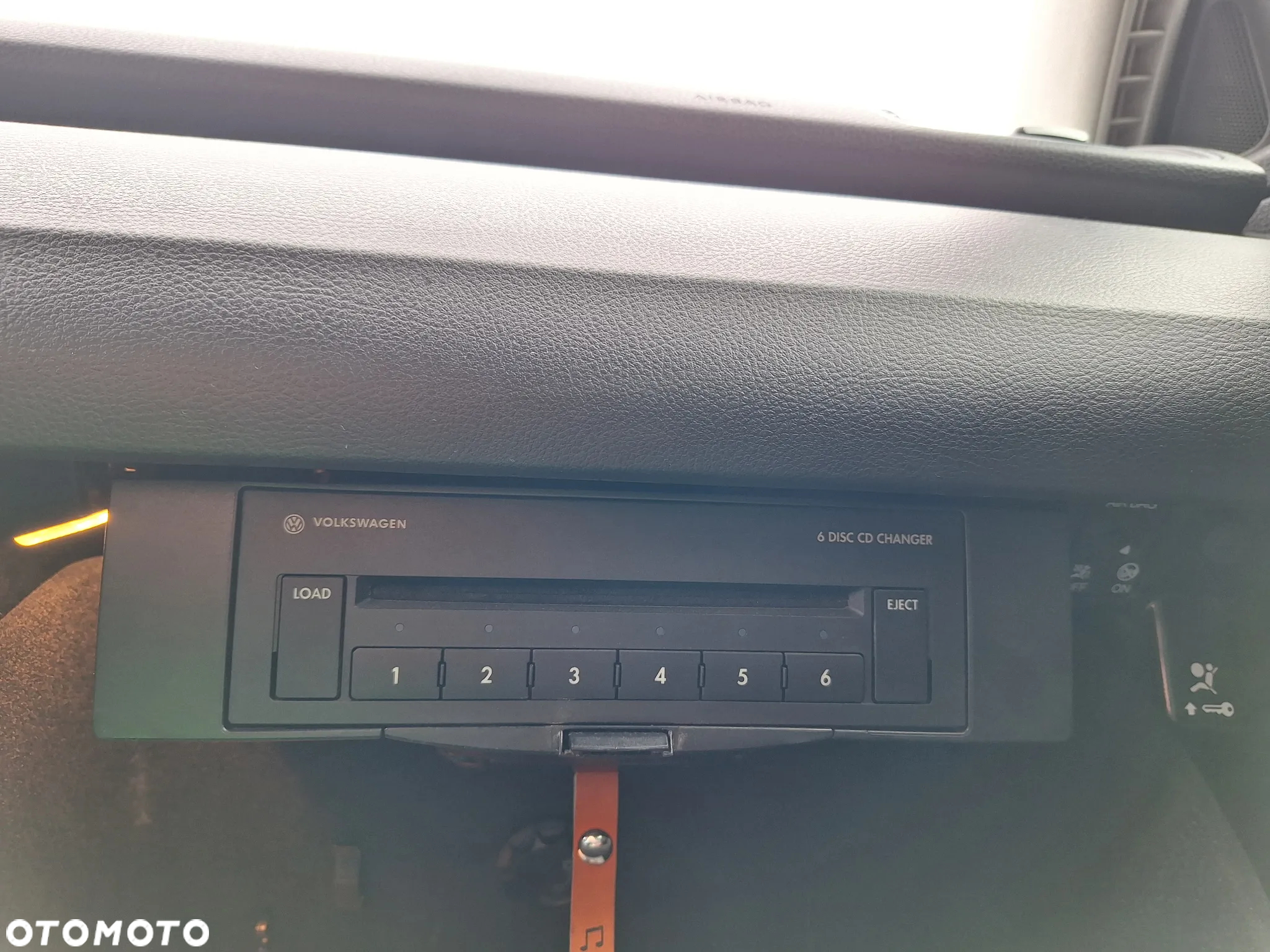 Volkswagen Passat - 20