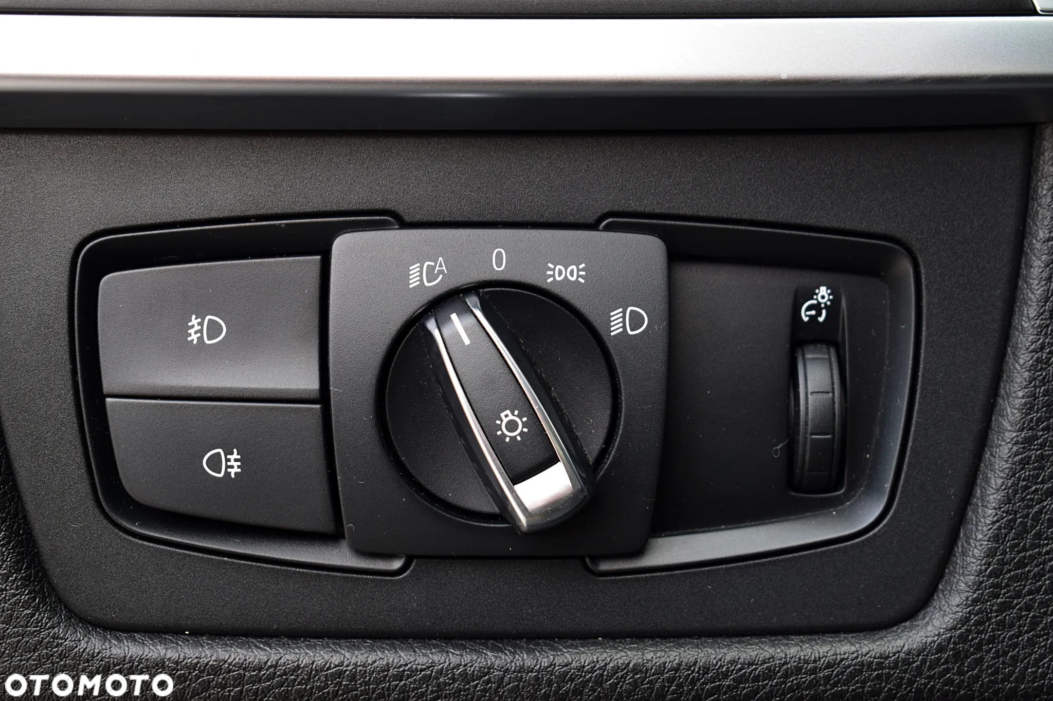 BMW Seria 3 318i Advantage - 13
