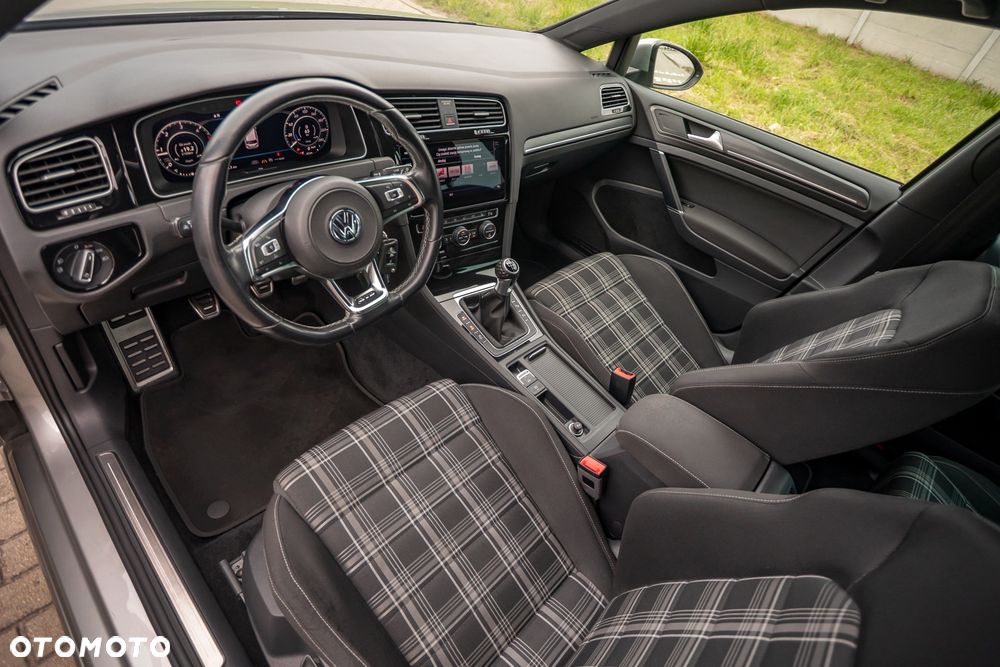 Volkswagen Golf GTD (BlueMotion Technology) - 19