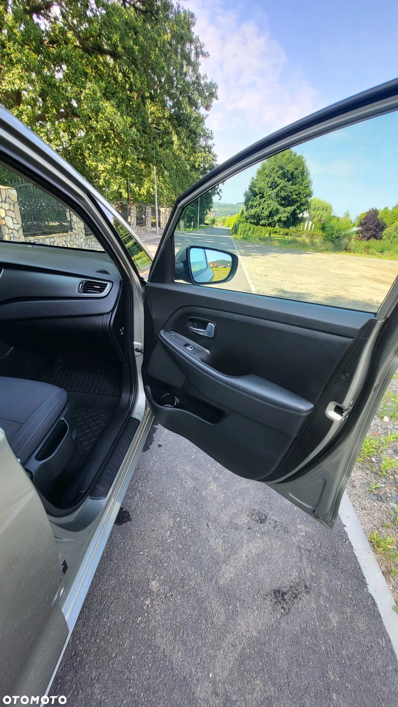 Kia Carens 1.7 CRDi M 7os - 6