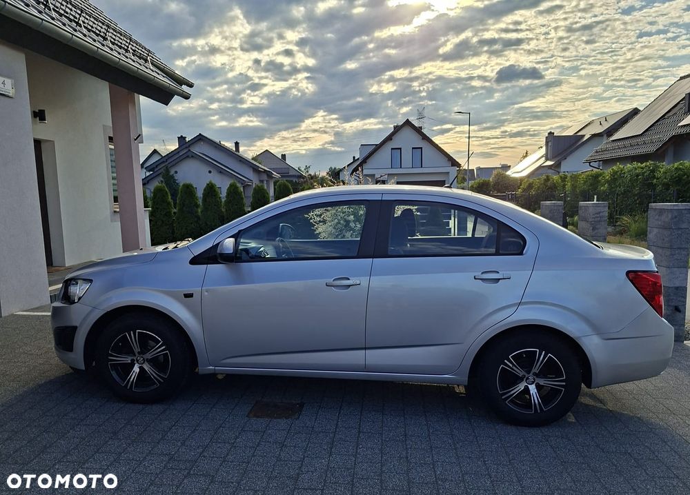 Chevrolet Aveo 1.2 LT - 3