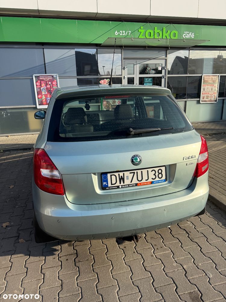 Skoda Fabia 1.2 TSI Active - 3