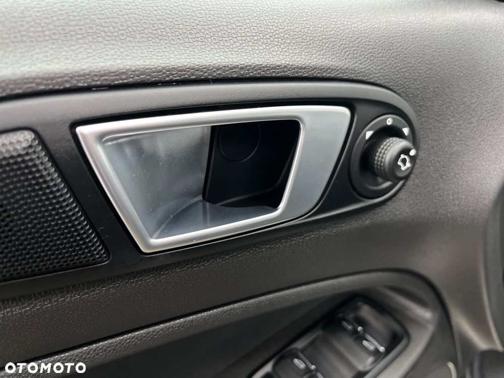 Ford EcoSport - 26