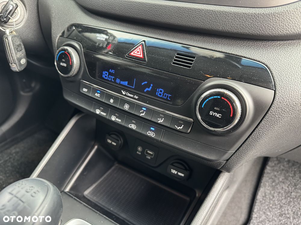Hyundai Tucson blue 1.7 CRDi 2WD Style - 19